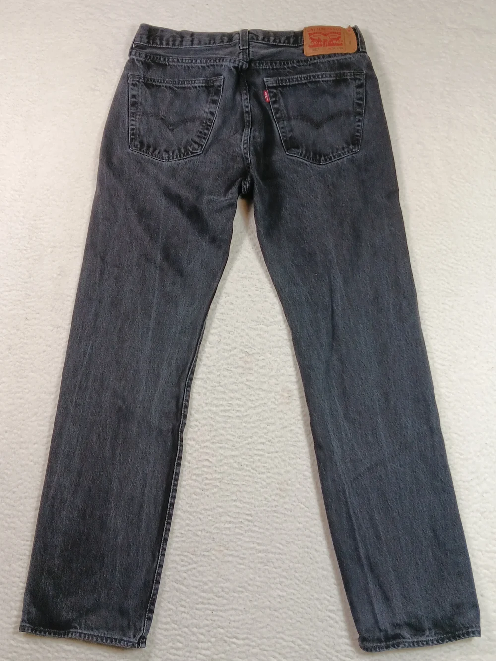 Levis 501 Jeans Mens 34x34 (33x32) Black Denim Straight Leg Button Fly Cowboy